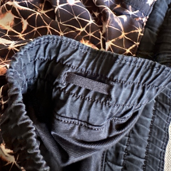 LULULEMON | Tracker Short III *4-way Stretch in Star Crushed Multi/Black - Picture 12 of 13